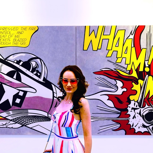 Meet your Posher 💃🏻 - Picture 3 of 4